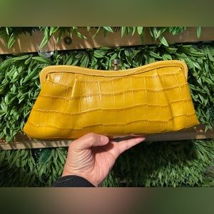 Banana Republic Leather clutch